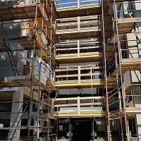 A h�dmez�v�s�rhelyi Kalm�r Zsigmond Szakgimn�zium �s Szakk�z�piskola k�pei.