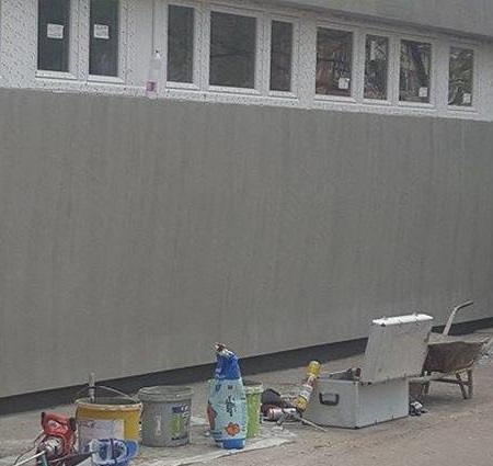 Az Egyes�tett B�lcs�dei Int�zm�nyek Kertv�rosi B�lcs�de, H�dmez�v�s�rhely fel�j�t�s�nak k�pei.